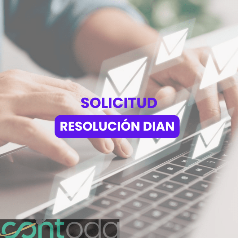 Manos sobre el teclado de un portátil con íconos de correo y el texto «Solicitud resolución DIAN»
